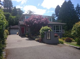 2851 NW 94th St, Seattle, WA 98117