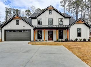 3609 Centerville Rosebud Rd, Snellville, GA 30039