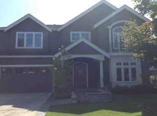 7730 Ridge Dr NE, Seattle, WA 98115