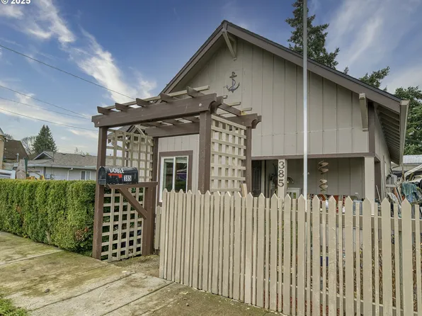 385 N 6th St, Saint Helens, OR 97051