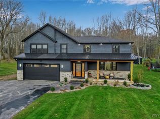 6662 Sheetram Rd, Lockport, NY 14094