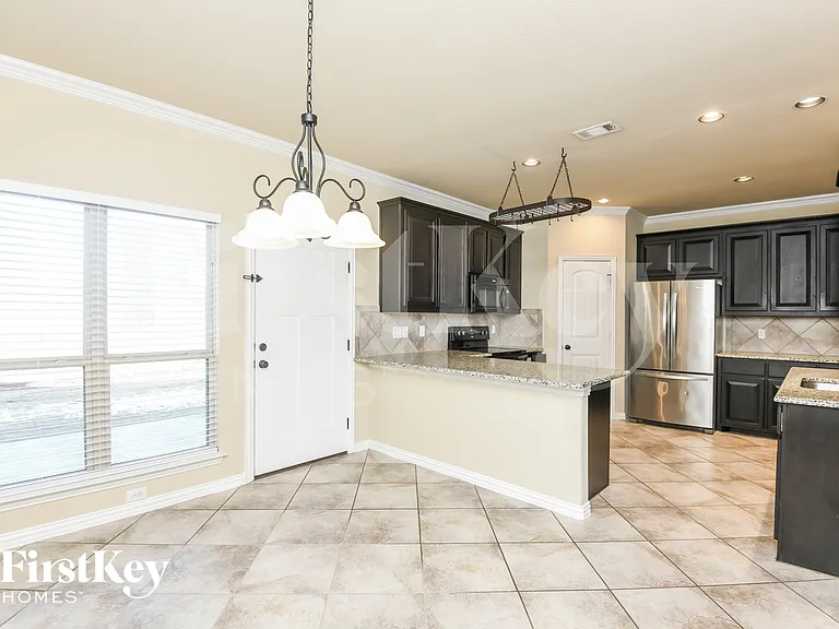 7428 Durness Dr — Photo 6