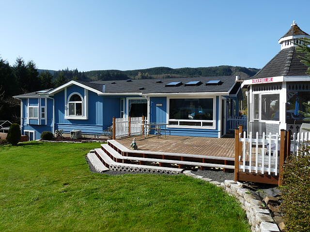 1st image of 123 Crest Dr