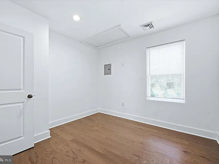 17 Lizbeth Ln — Photo 28
