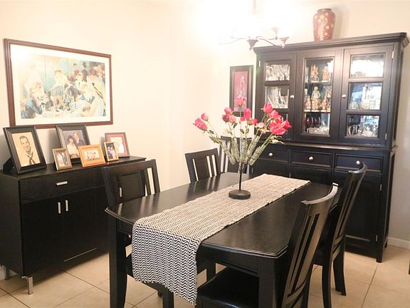 5th image of 2810 N 46th Avenue #562