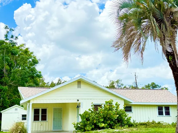 2626 Cheryle Ln, Sarasota, FL 34237