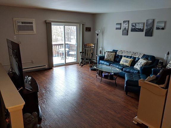 Extra-Large Living Room