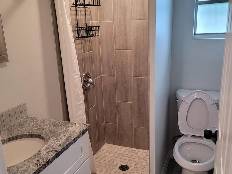 313 Benson St — Photo 7