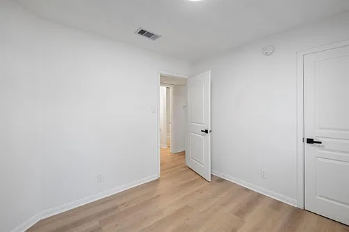 700 Lyle West Ave Photo 1