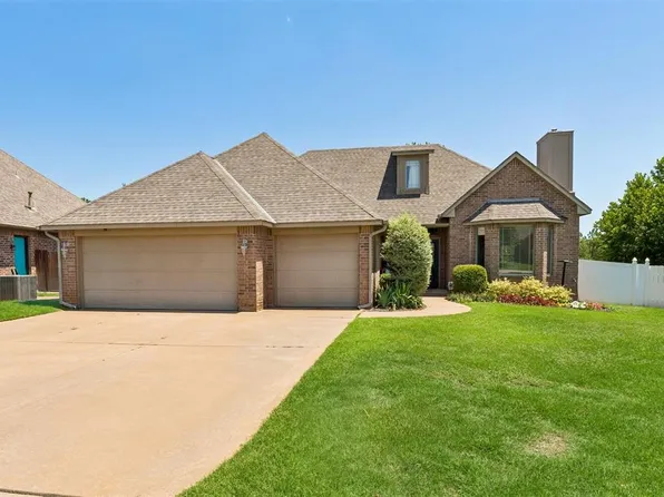 2214 Cedar Pointe Cir, Edmond, OK 73003