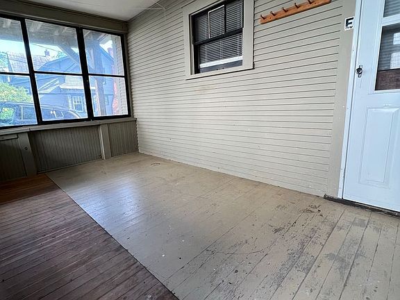 2nd image of 360 N Winooski Ave #E