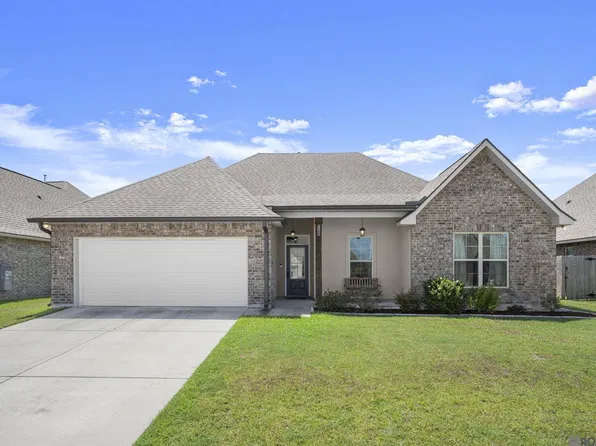1596 Plains Ridge Ave, Zachary, LA 70791
