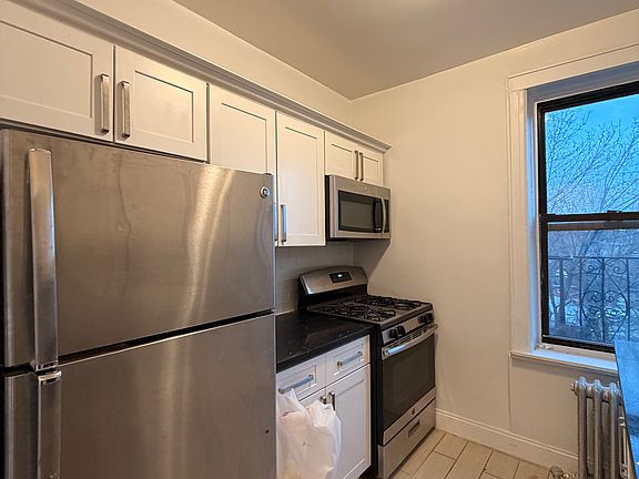 4th image of 93-23 218th St #D55