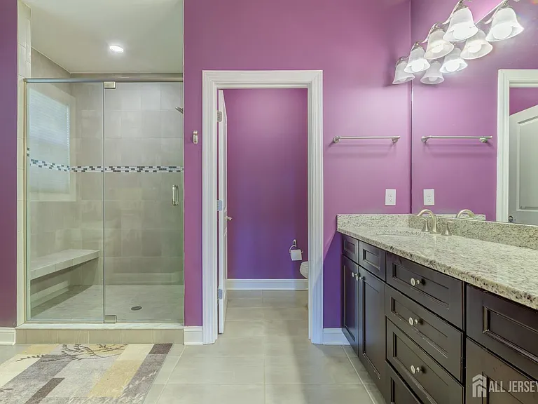 6 Michelangelo Dr S — Photo 25