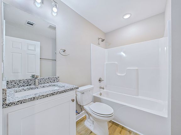 2nd image of 3216 W 17th St