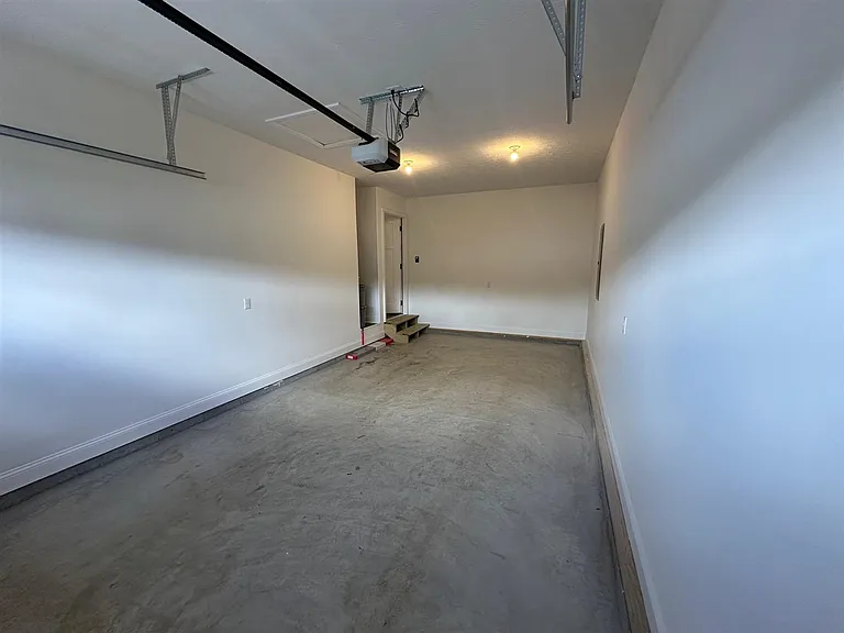 468 Deluth Dr — Photo 9