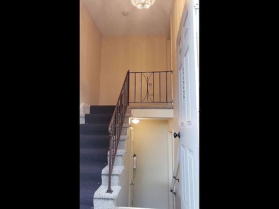 3rd image of 222 Argus Dr