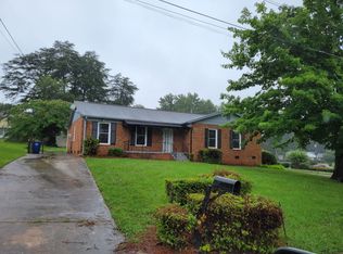 3195 Shaw Ridge St, Winston Salem, NC 27105