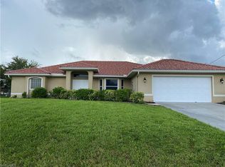 1225 NE 1st Pl, Cape Coral, FL 33909
