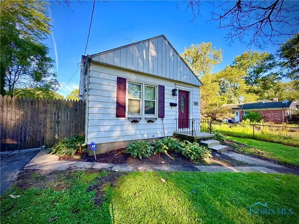 5907 Acoma Dr, Toledo, OH 43623
