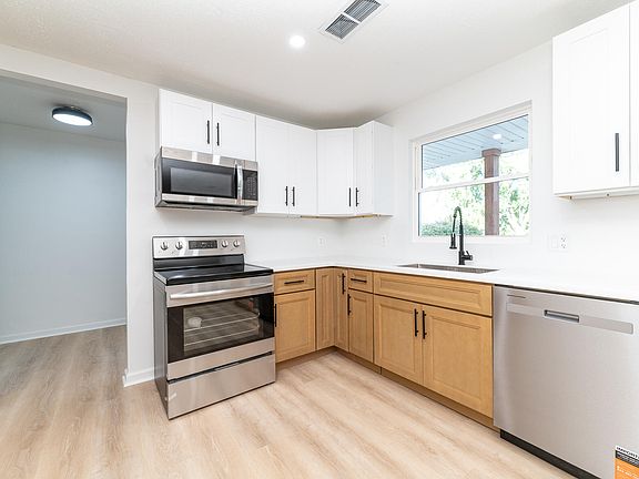 5th image of 5564 Newton Ave