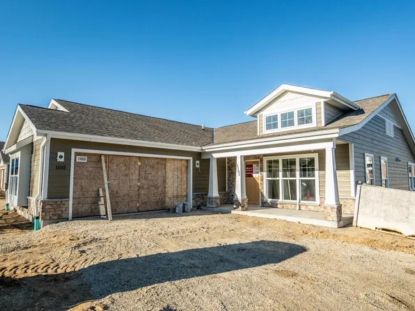 1102 Harbor AVENUE, West Bend, WI 53095