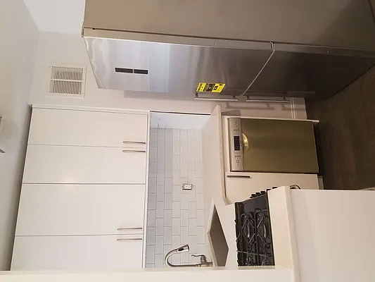 Sold by Ellen Elliot, LREB | media 19