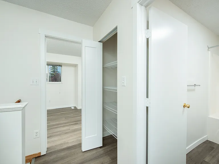 610 King St — Photo 41