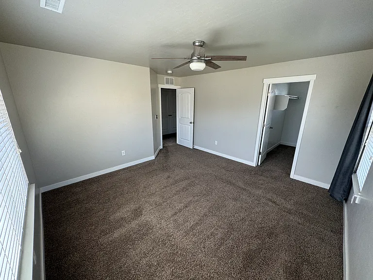 741 W Gallant Dr — Photo 22