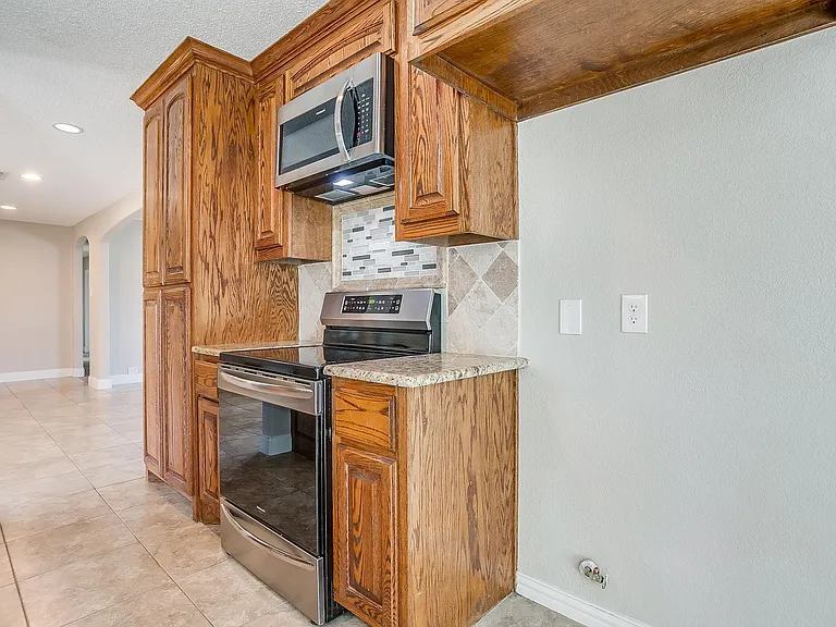 1812 Winchester Way — Photo 28
