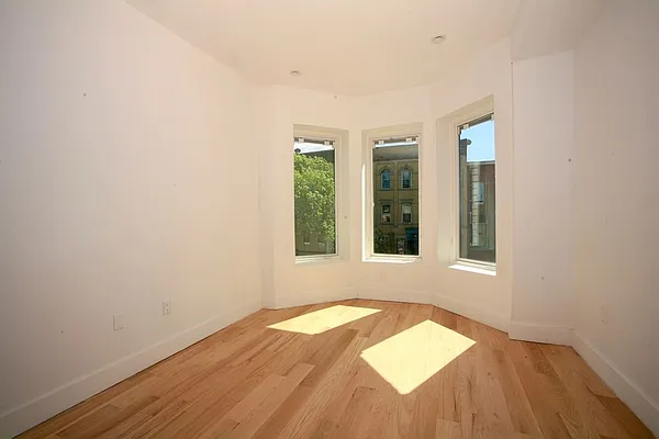 Rented by Citi Nest Group LLC | media 23