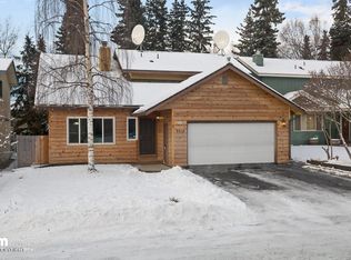 8910 Tempest Cir, Anchorage, AK 99507