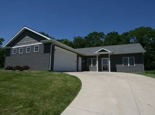 5014 Great Gray Dr, Madison, WI 53718