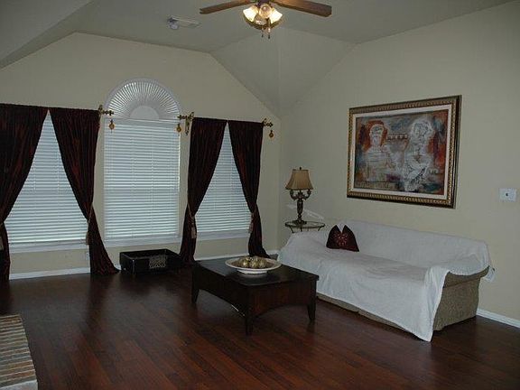 3rd image of 3219 Chapel Creek Way