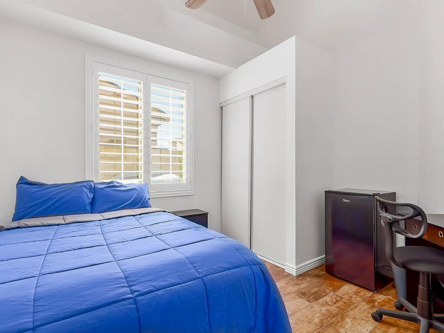 4 bed, 3.0 bath, 1810 sqft, $815 — Photo 1