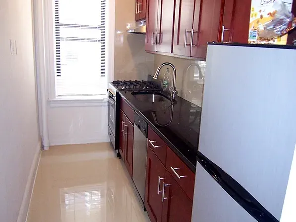 28-40 34th Street image 1 of 6