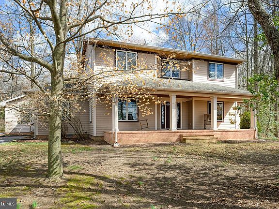 3rd image of 204 Double Creek Rd