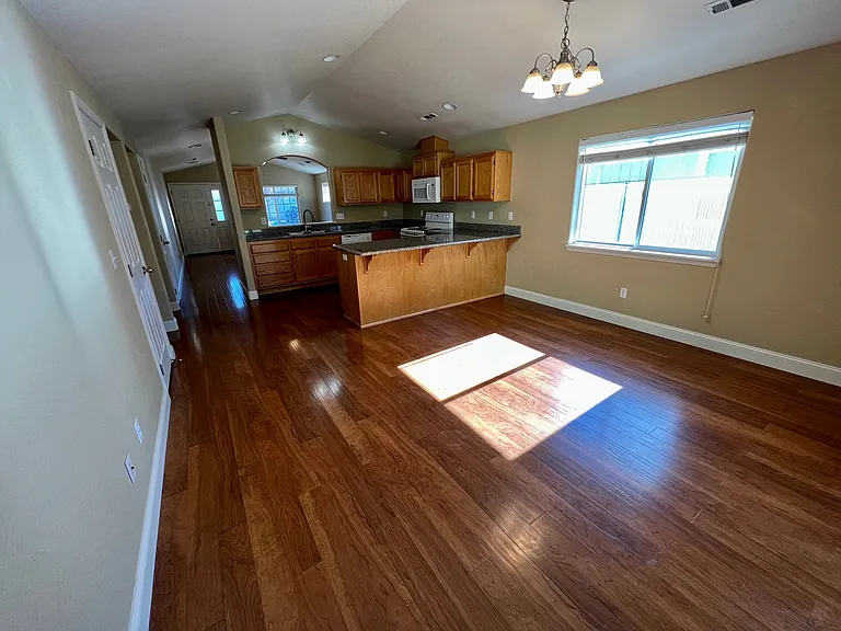 8274 Kestrel Way — Photo 9