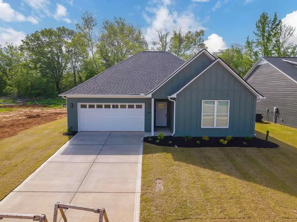 64 Kingston Creek Dr, Jackson, TN 38305