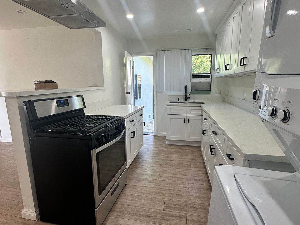 1st image of 818 Cedar St #1