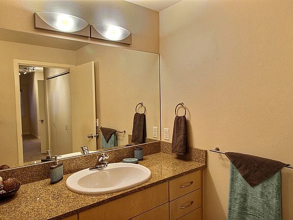 2nd image of 1 Broadway Unit 520