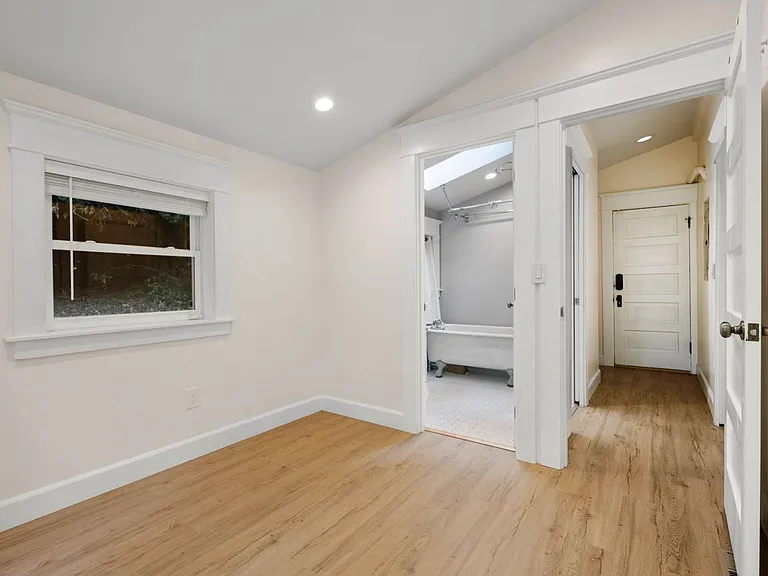 712 SW 3rd Pl — Photo 23