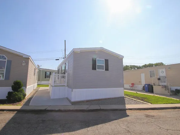 1501 Roosevelt Ave Unit B8, Carteret, NJ 07008