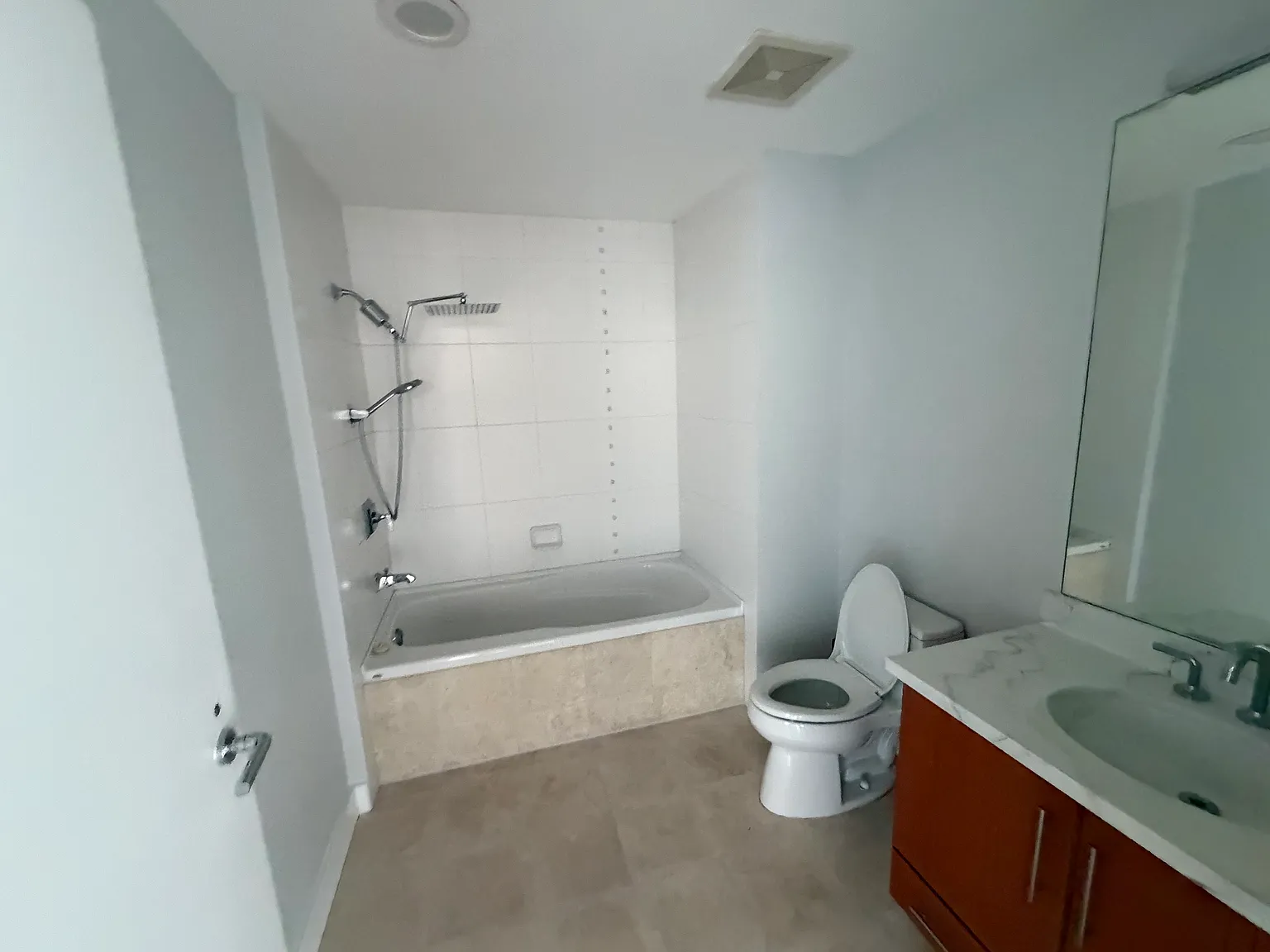 2 bed, 853 sqft, $4,950 — Photo 4