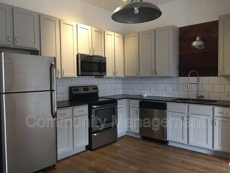255 E Boyd Dr #111 — Photo 2