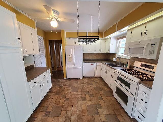 1st image of 5524 Aqua St
