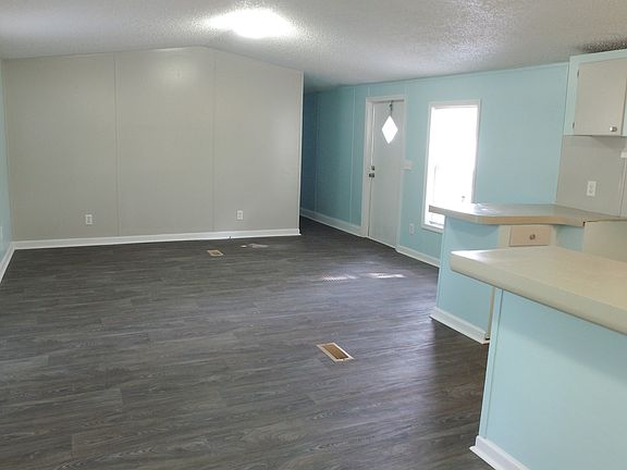 3rd image of 3535 Roberts Ave Lot 185