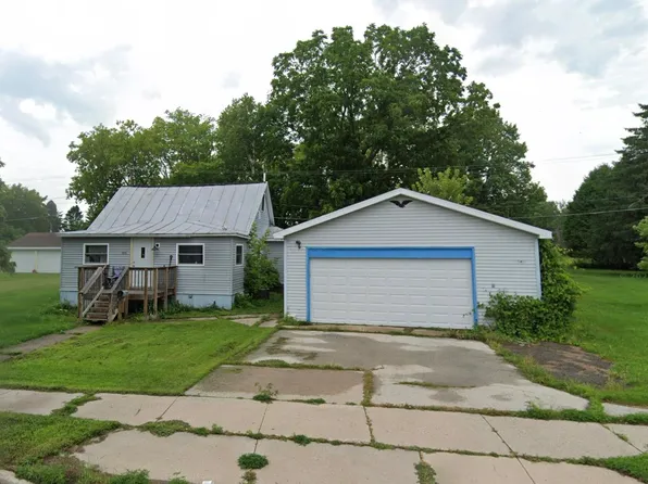 1615 Main St, Oconto, WI 54153