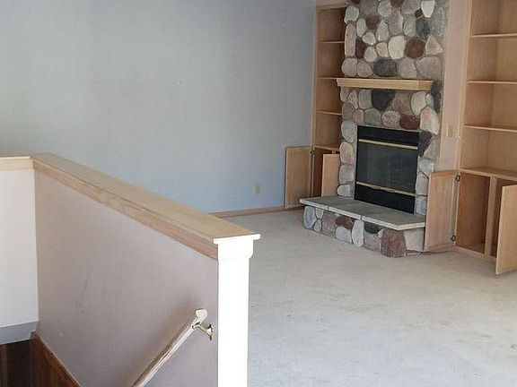 4th image of 10511 S Shepard Ave