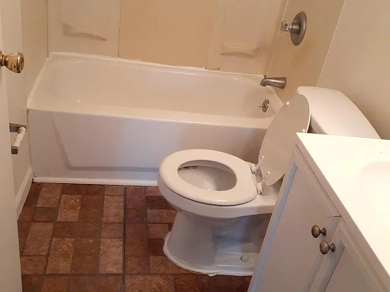 2897 Harrison Ave #12 — Photo 7